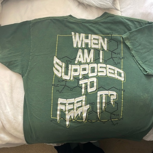 100% Cotton Broken Promises Street Style Shirt - Picture 1 of 7